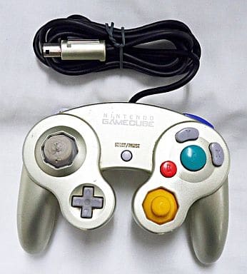 Controller (Starlight Gold) Game Cube exclusive Gamecube